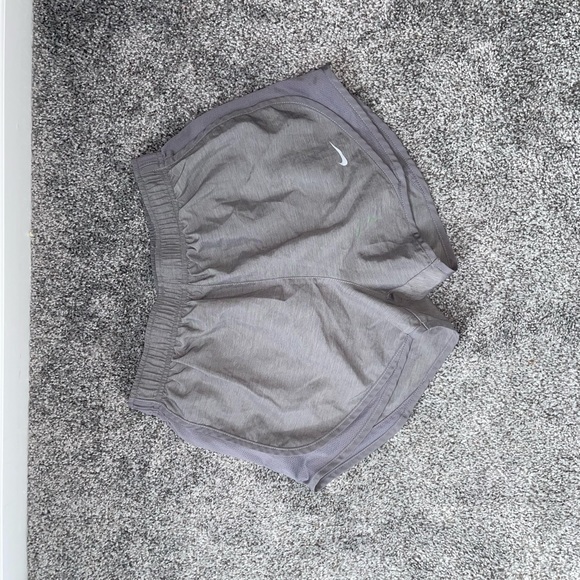 Women’s Nike Tempo Dry Core 3” Running Shorts. - Picture 1 of 2